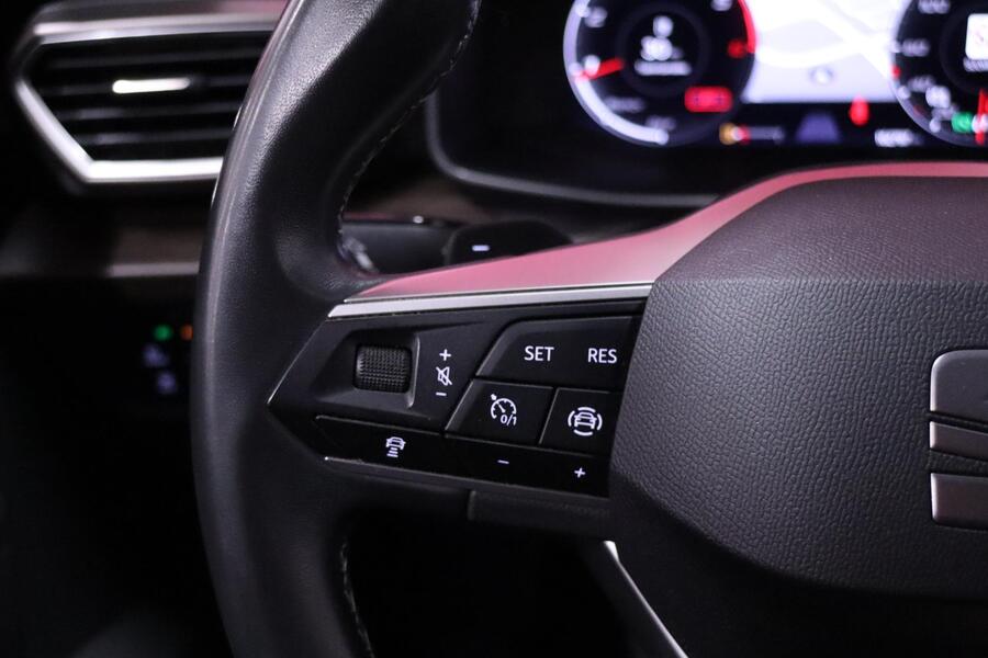 SEAT Leon Sportstourer vaihtoauto