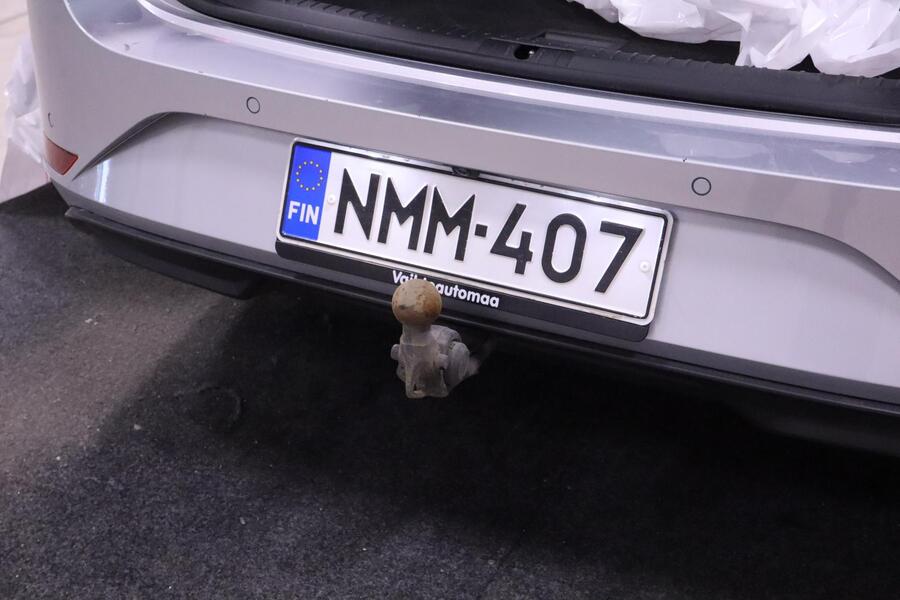 SEAT Leon Sportstourer vaihtoauto