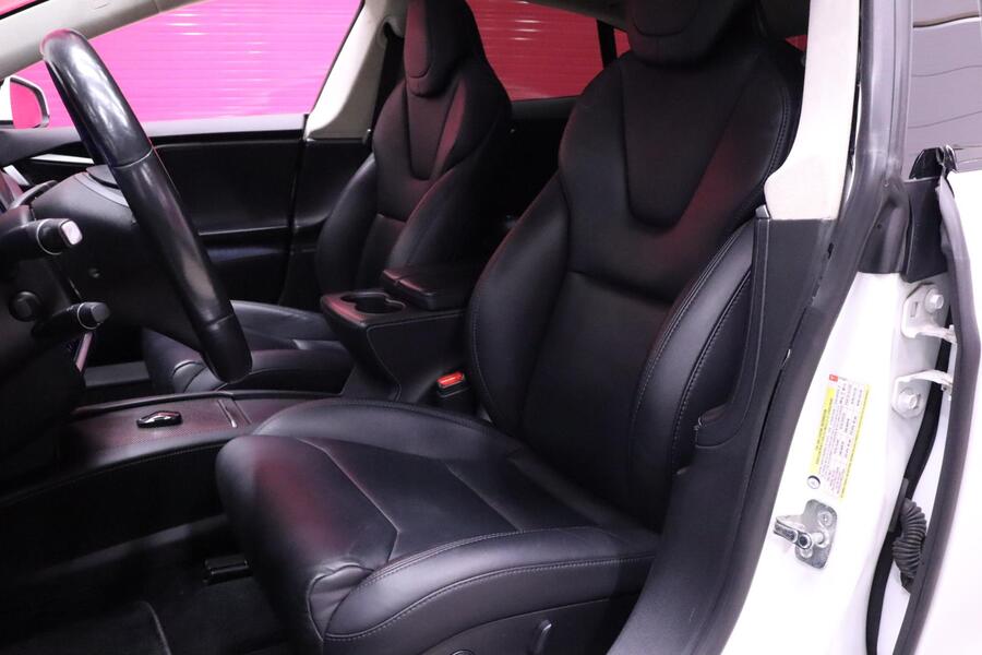 Tesla Model S vaihtoauto