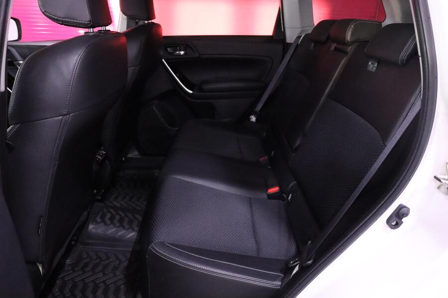 Subaru Forester vaihtoauto