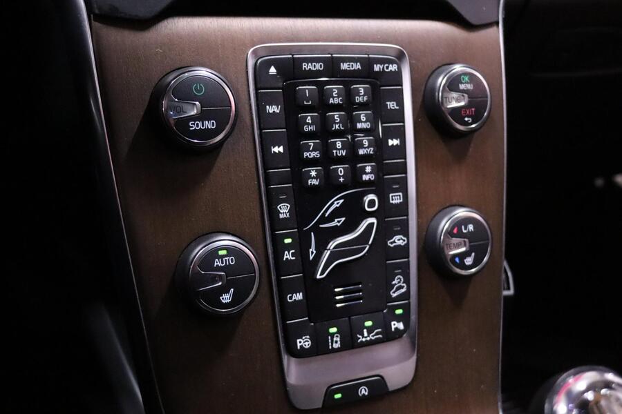 Volvo V40 Cross Country vaihtoauto