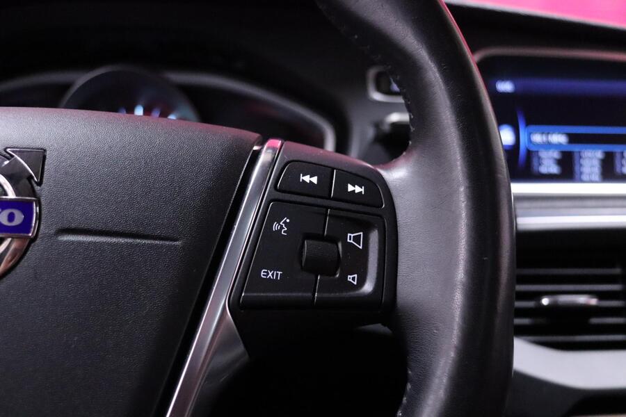 Volvo V40 Cross Country vaihtoauto