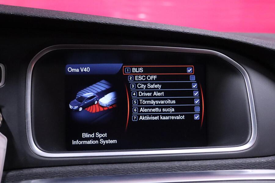 Volvo V40 Cross Country vaihtoauto