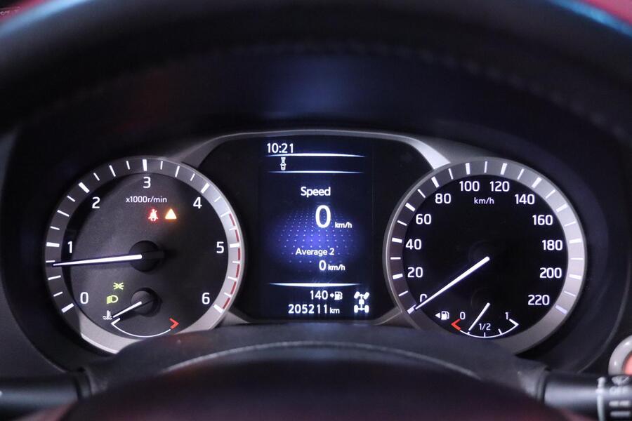 Nissan Navara vaihtoauto