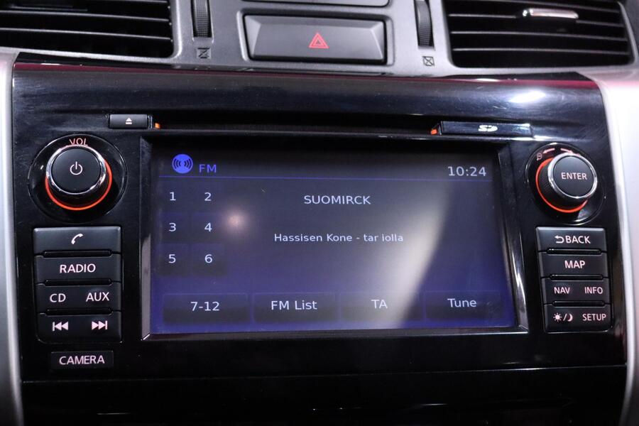 Nissan Navara vaihtoauto