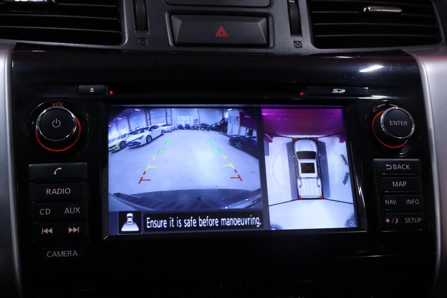 Nissan Navara vaihtoauto