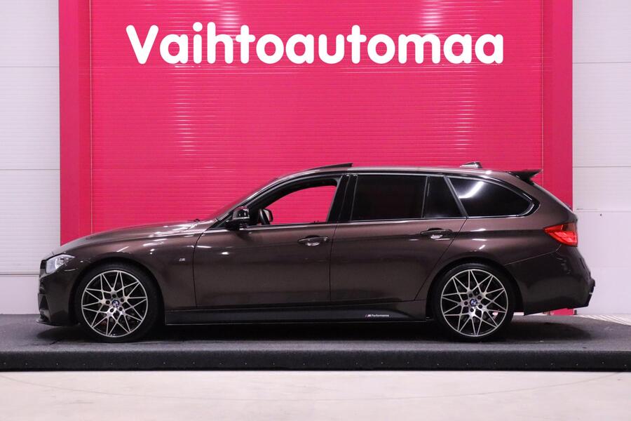 BMW 330 vaihtoauto