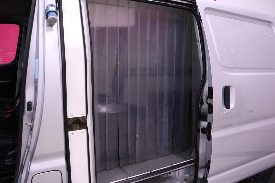 Toyota Hiace vaihtoauto