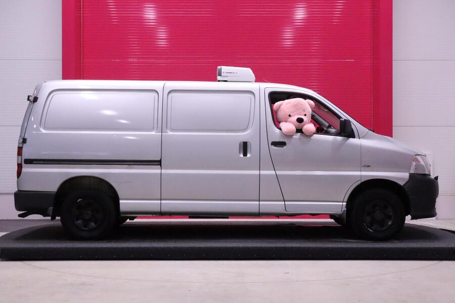 Toyota Hiace vaihtoauto