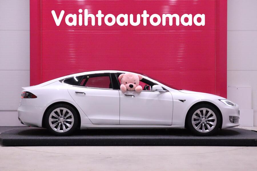 Tesla Model S vaihtoauto