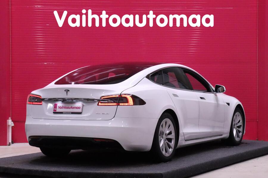 Tesla Model S vaihtoauto
