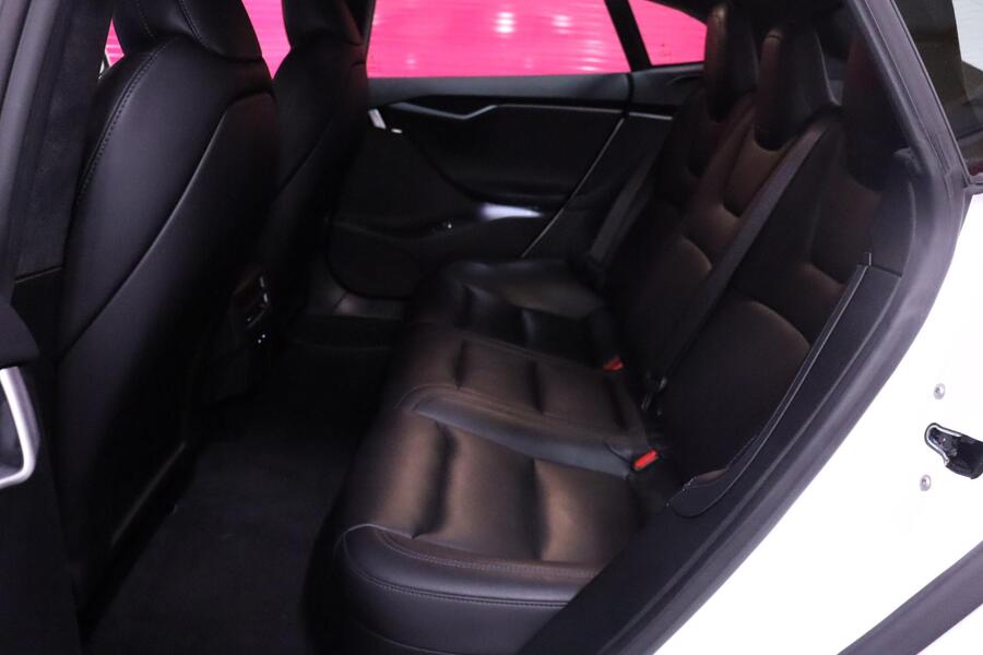 Tesla Model S vaihtoauto