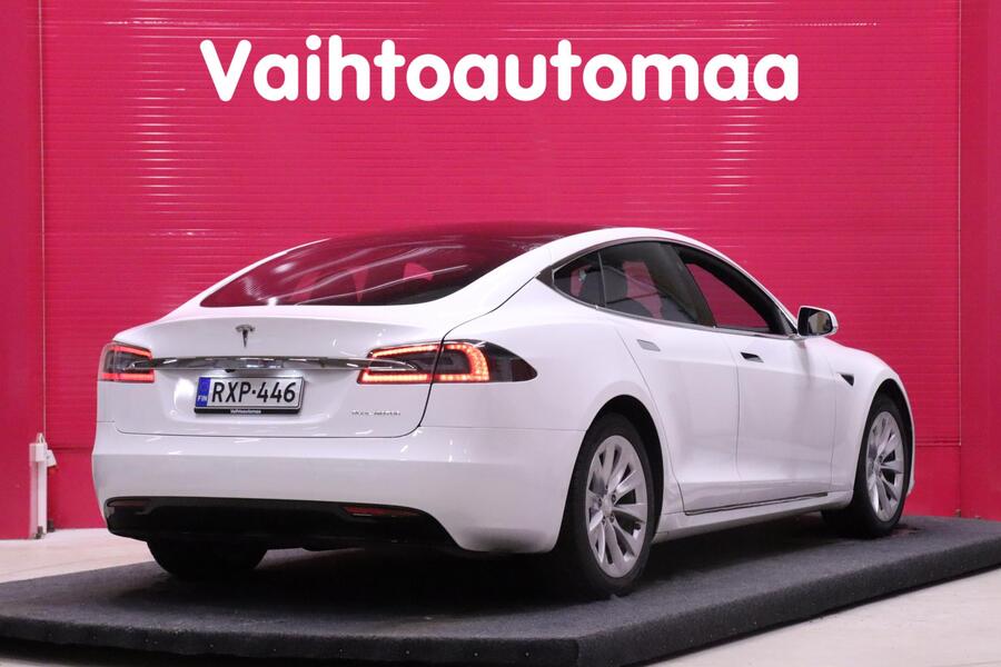 Tesla Model S vaihtoauto