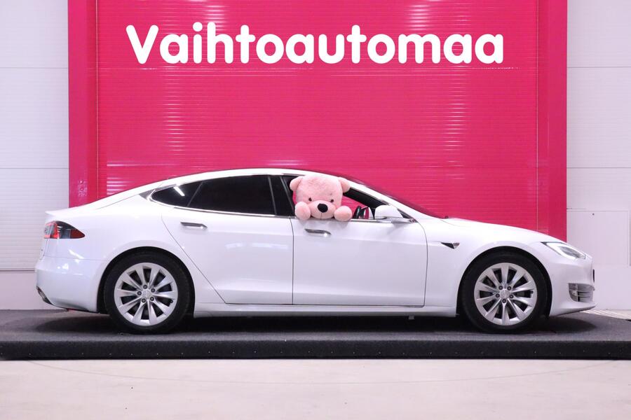 Tesla Model S vaihtoauto