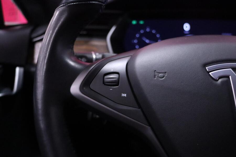 Tesla Model S vaihtoauto