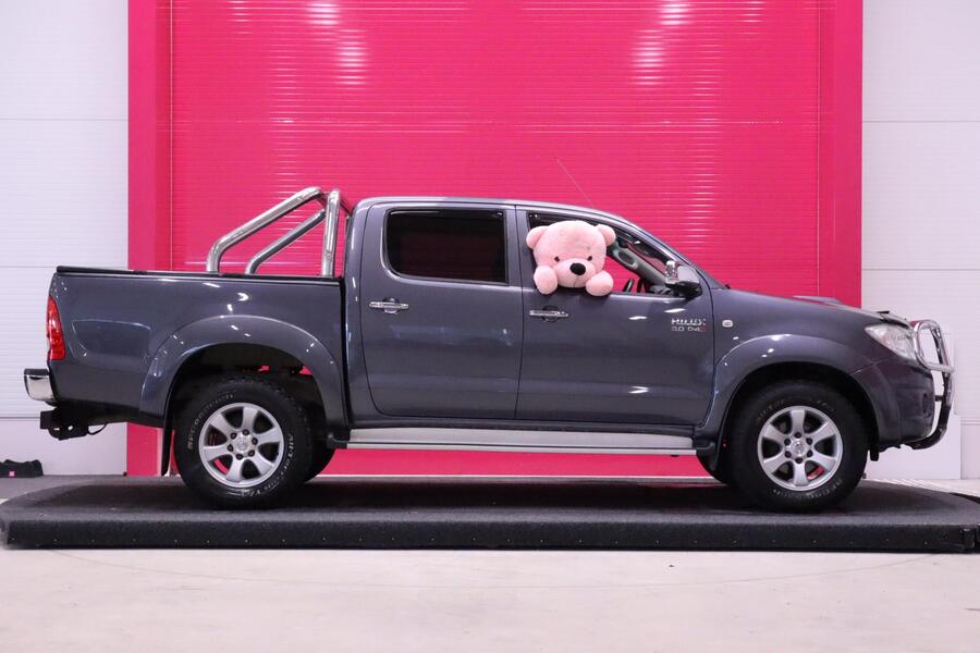 Toyota Hilux vaihtoauto