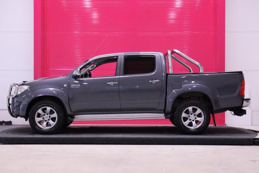 Toyota Hilux vaihtoauto