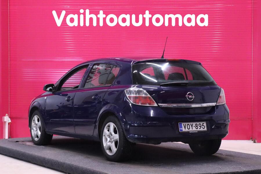 Opel Astra vaihtoauto