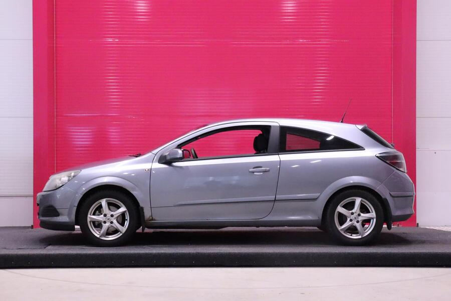 Opel Astra vaihtoauto