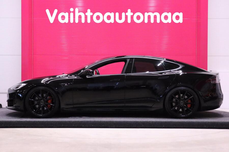 Tesla Model S vaihtoauto