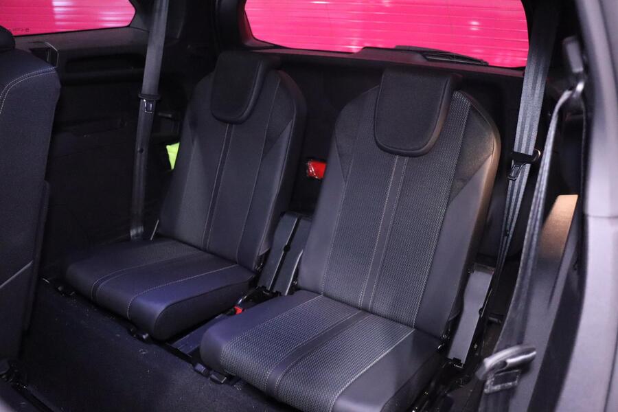 Peugeot 5008 vaihtoauto