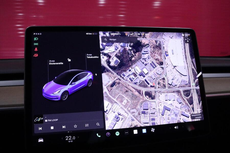 Tesla Model 3 vaihtoauto