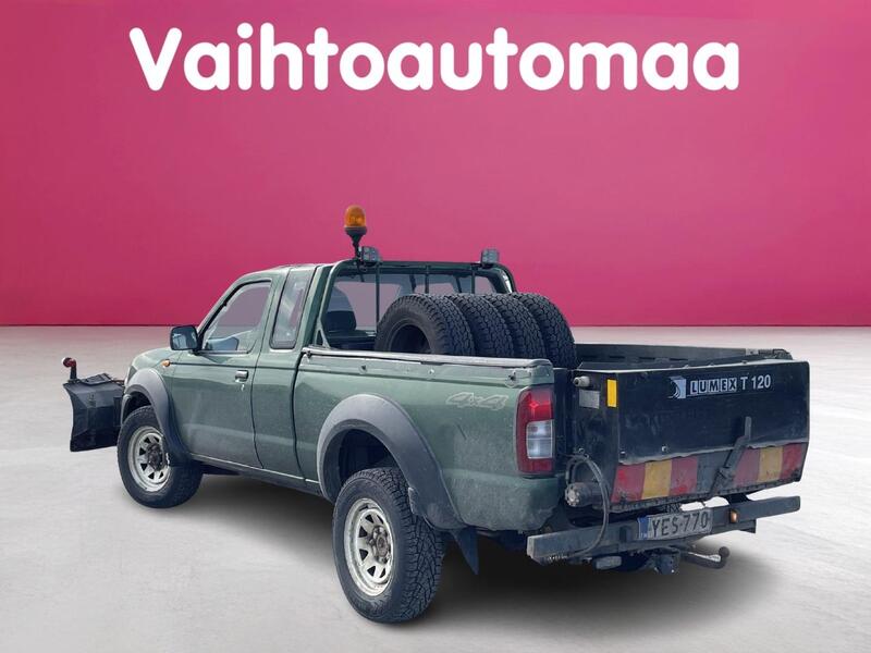 Nissan King vaihtoauto