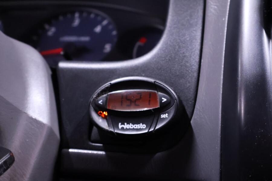 Nissan King Cab vaihtoauto