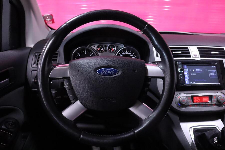 Ford Kuga vaihtoauto