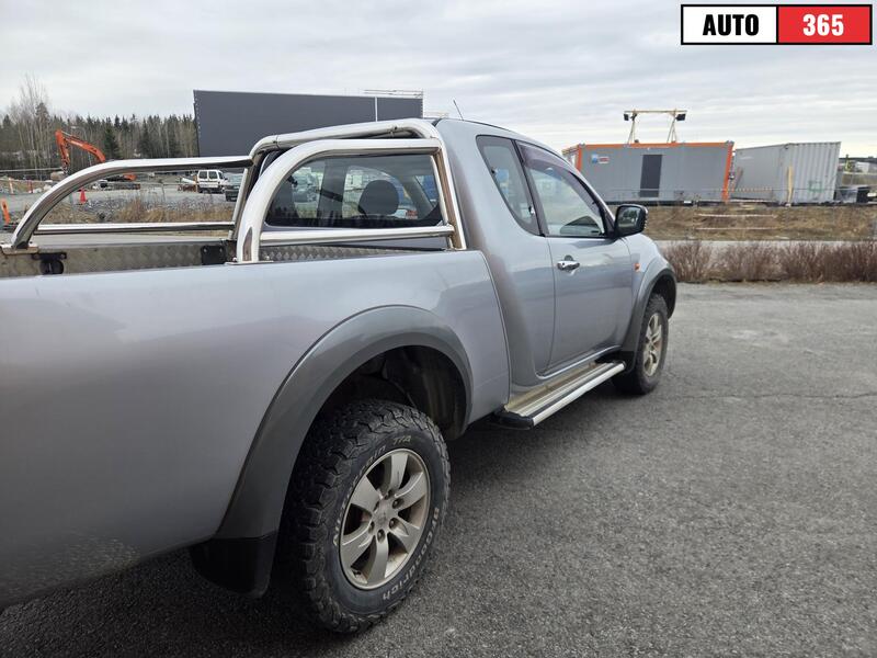 Mitsubishi L200 vaihtoauto