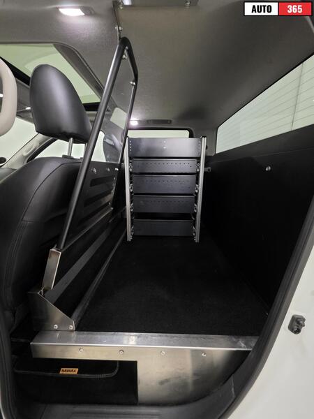 Nissan Navara vaihtoauto