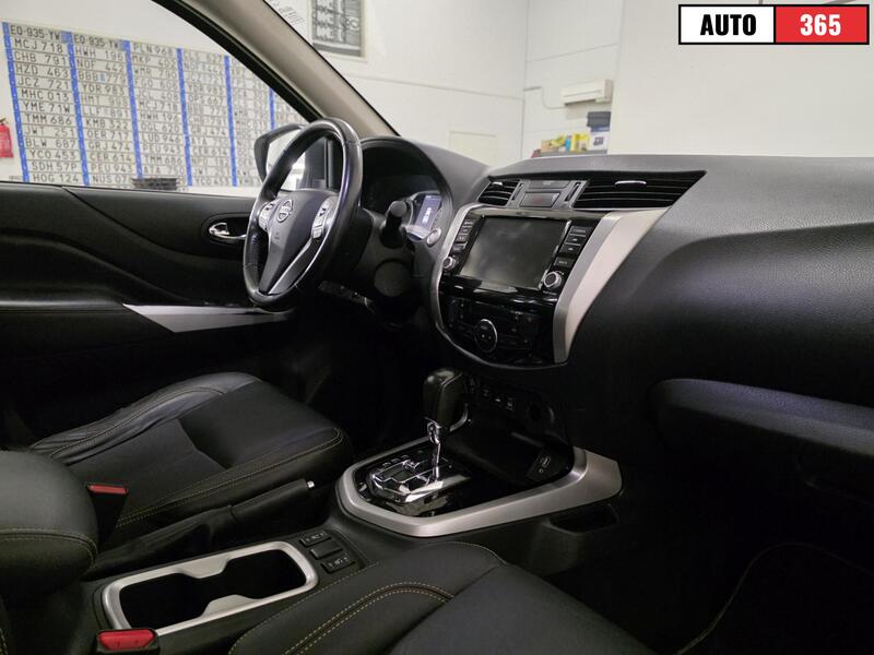 Nissan Navara vaihtoauto