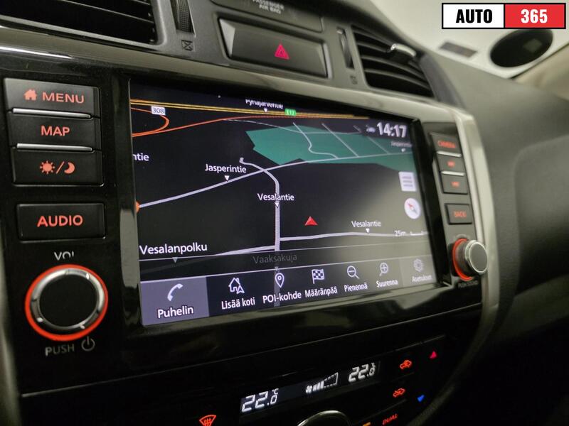 Nissan Navara vaihtoauto