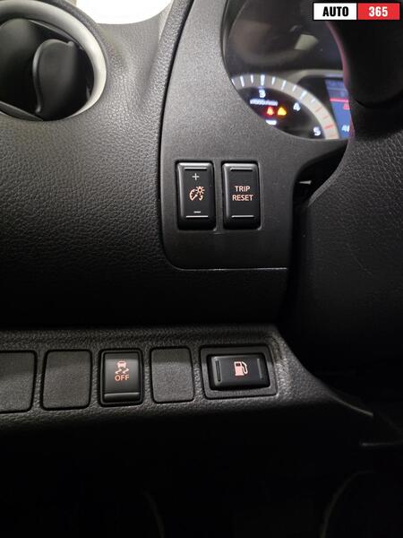 Nissan Navara vaihtoauto