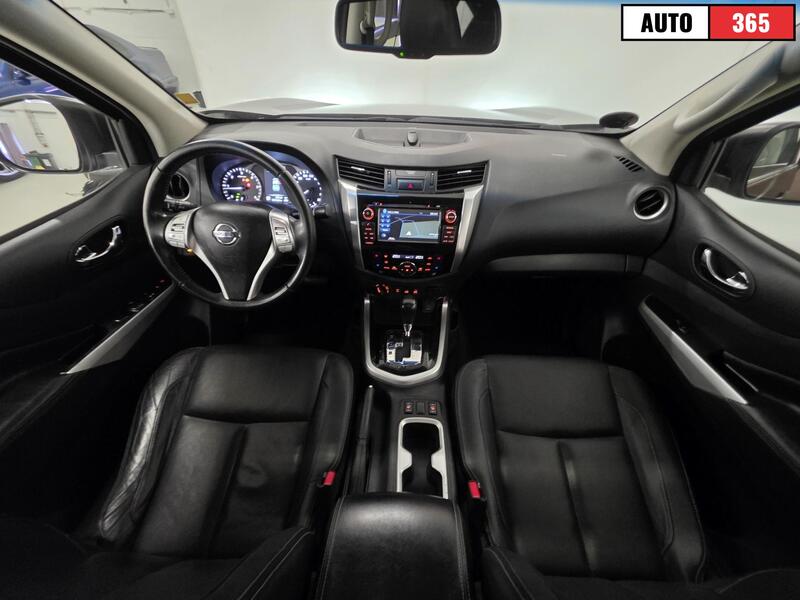 Nissan Navara vaihtoauto