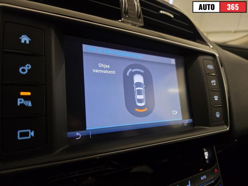 Jaguar XE vaihtoauto