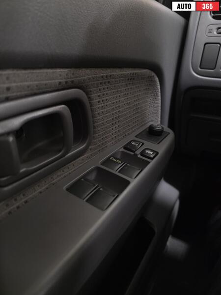 Nissan Navara vaihtoauto