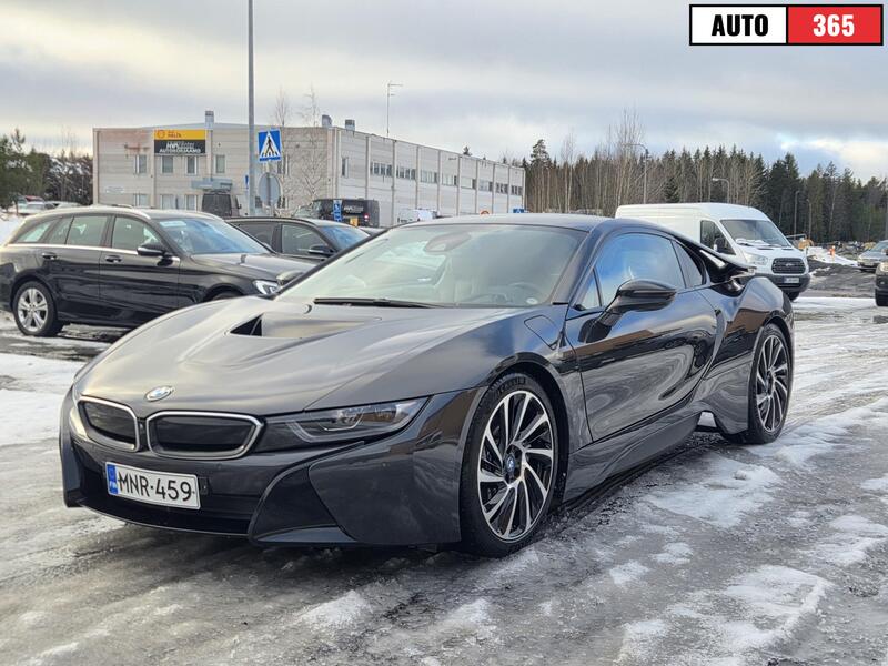BMW i8 vaihtoauto
