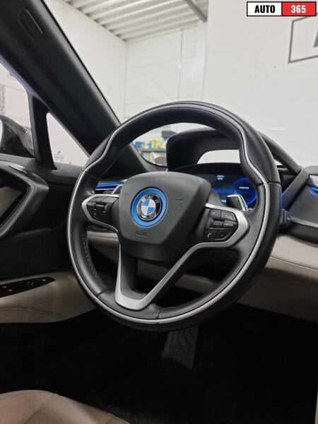 BMW i8 vaihtoauto