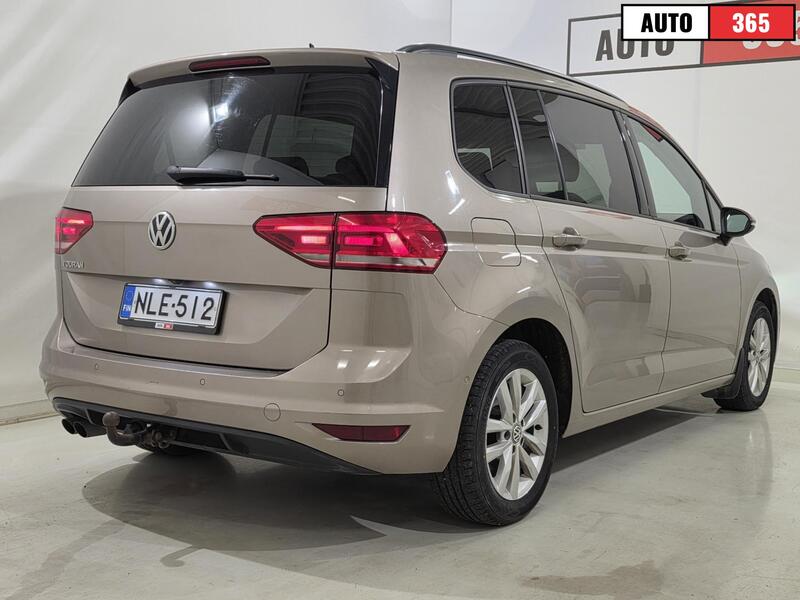 Volkswagen Touran vaihtoauto
