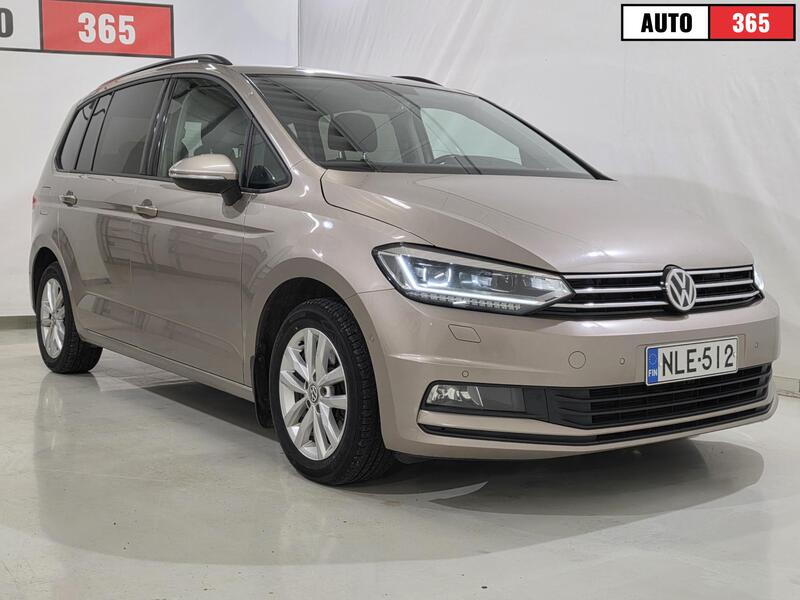 Volkswagen Touran vaihtoauto