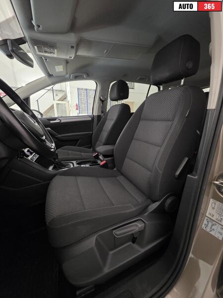 Volkswagen Touran vaihtoauto