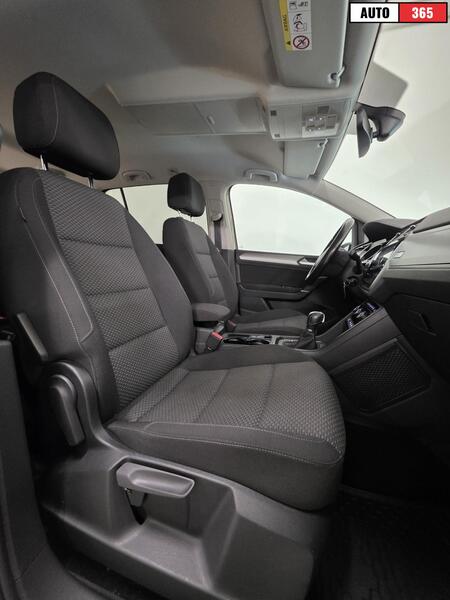 Volkswagen Touran vaihtoauto