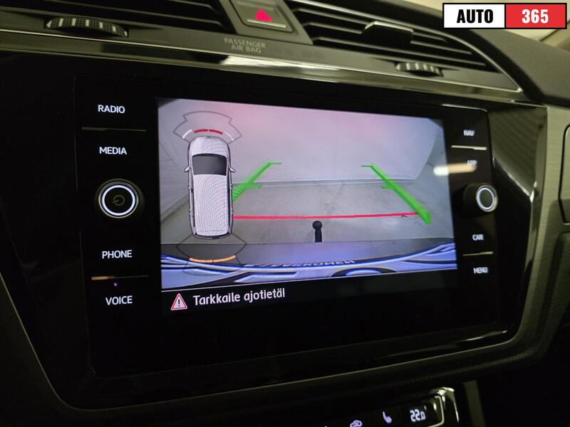 Volkswagen Touran vaihtoauto