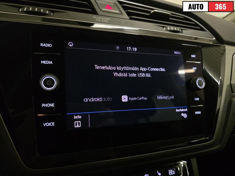 Volkswagen Touran vaihtoauto