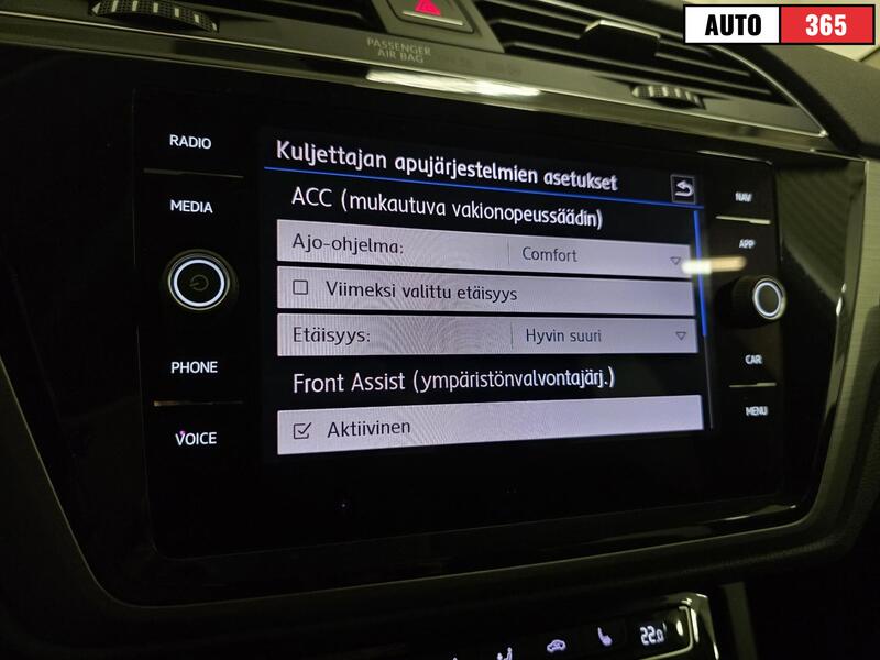 Volkswagen Touran vaihtoauto