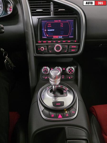 Audi R8 vaihtoauto