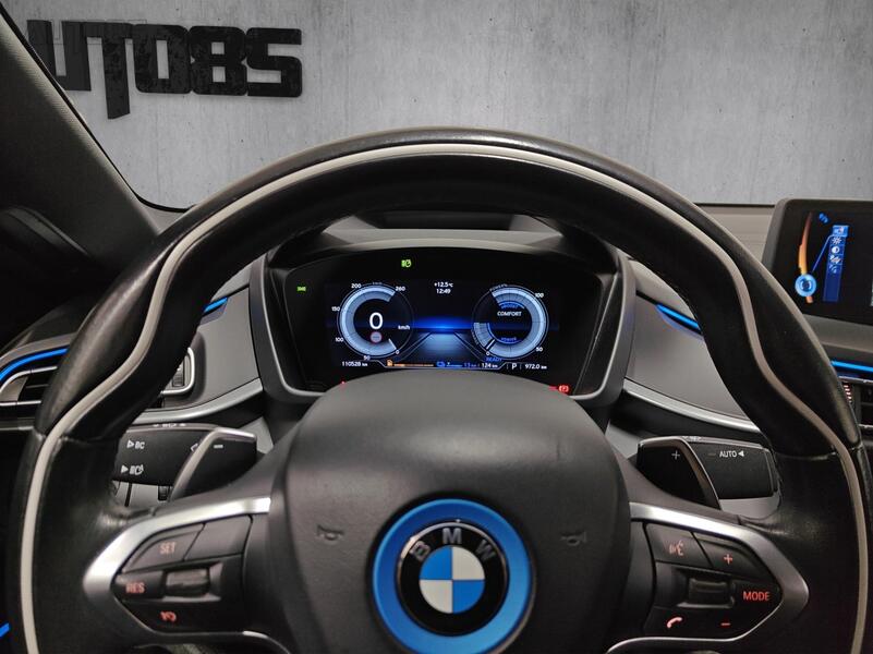 BMW i8 vaihtoauto