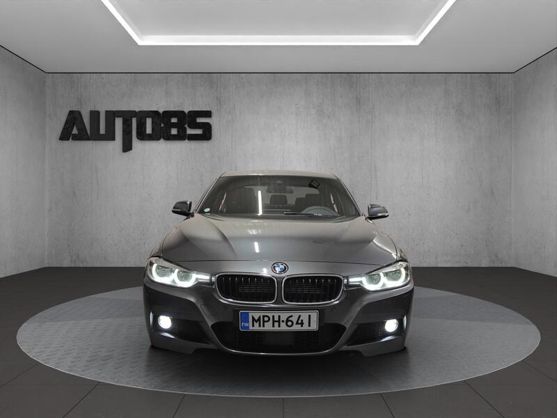 BMW 330 vaihtoauto