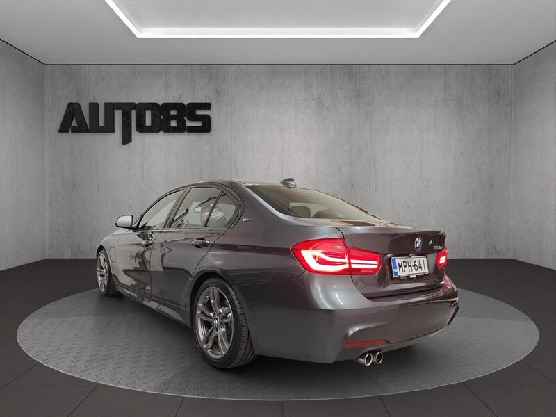 BMW 330 vaihtoauto